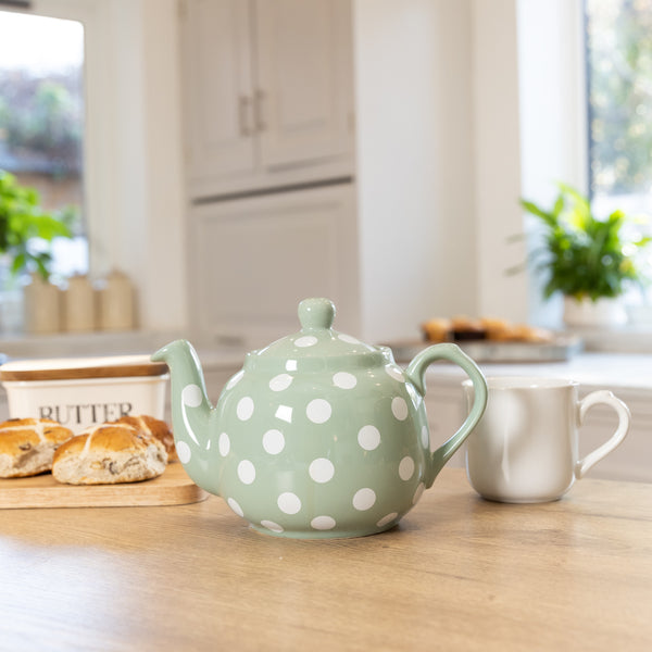 London Pottery Farmhouse 4 Cup Teapot Green With White Spots –  CookServeEnjoy