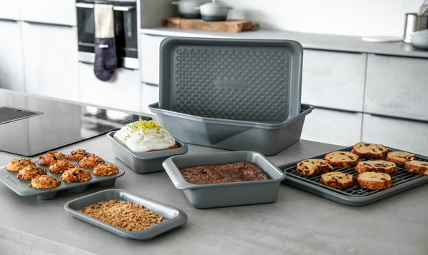 MasterClass Smart Ceramic 5-Piece Non-stick Stackable Bakeware Set