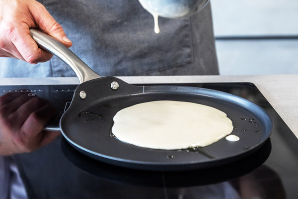 MasterClass Induction Ready 24cm Crepe pan – CookServeEnjoy